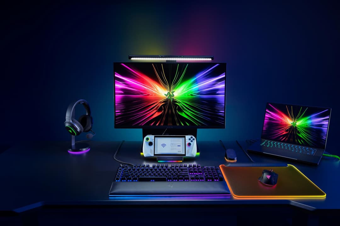 Razer Handheld Dock Chroma 6-Port HDMI & USB Charging Hub - Black - Image 2