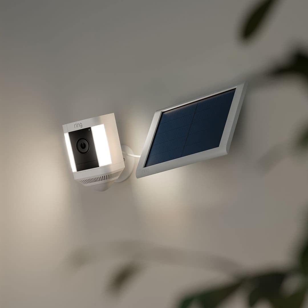 Ring Solar Panel 2nd Gen USB-C White - Image 3