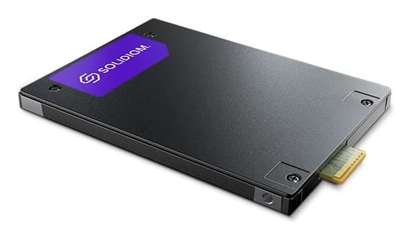 Solidigm D7-PS1030 1.6 TB E3.S PCI Express 5.0 NVMe 3D TLC NAND