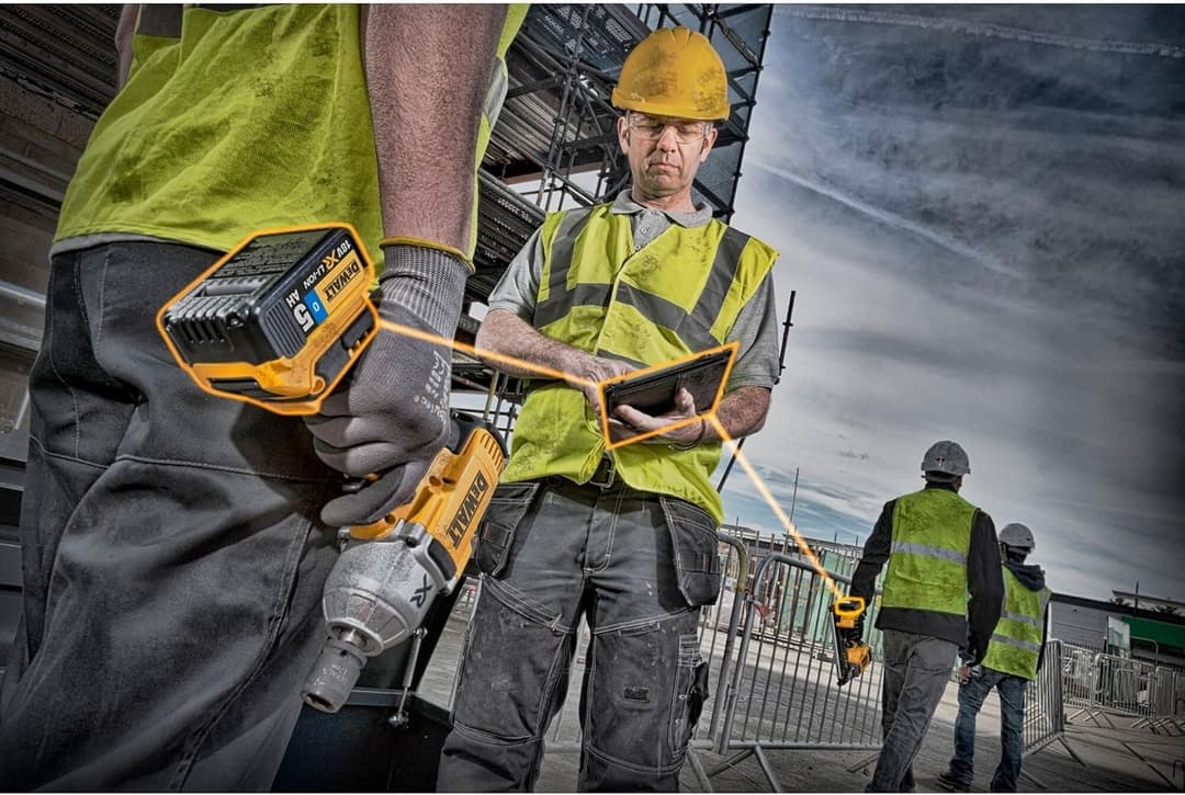 DEWALT DCB184-XJ 18V XR 5Ah Li-Ion Battery Pack - Image 5
