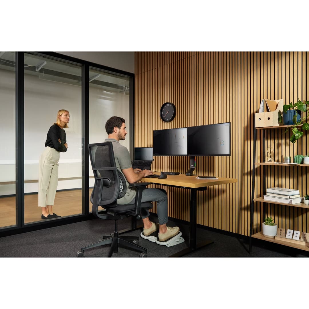 Kensington 2-way Removable Privacy Screen Filter for 20 inch 16:9 Displays - Image 4