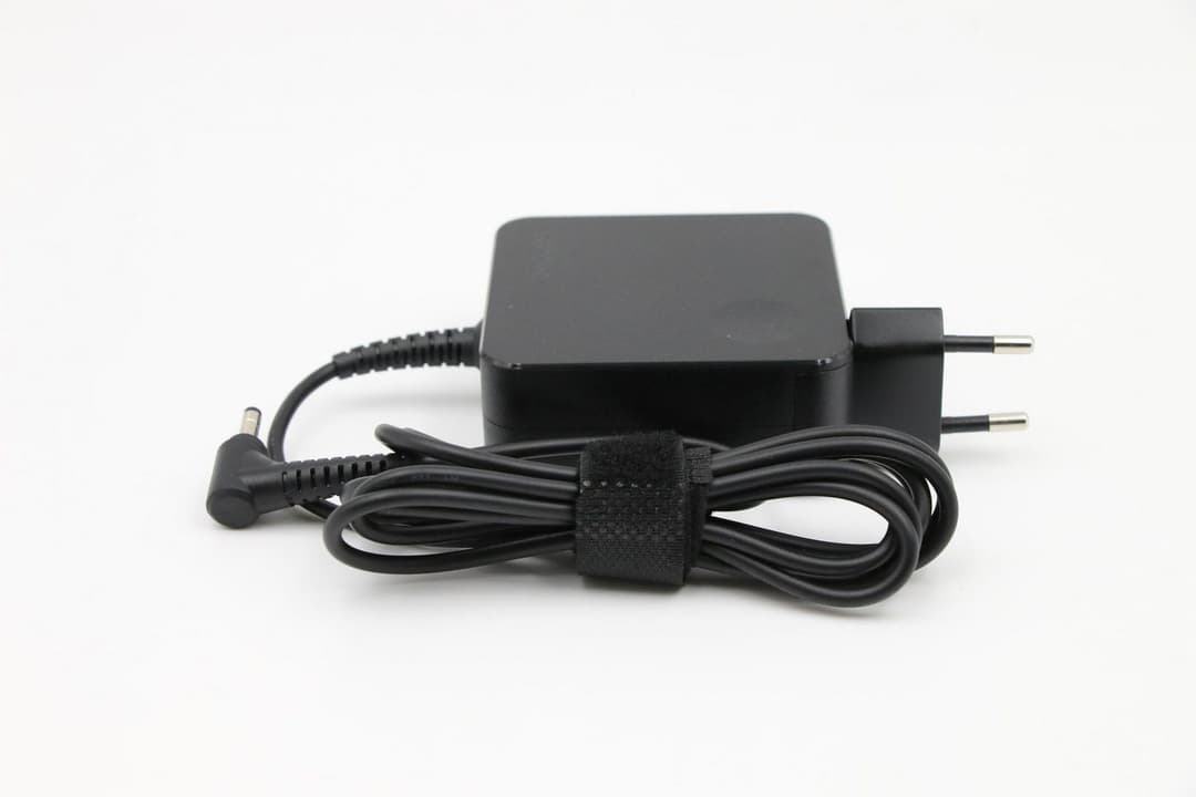 Lenovo AC Adapter 65W (20V 3.25A), Black - Image 1