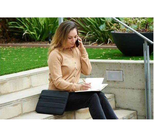 Kensington K60394WW 14" Laptop Sleeve Black - Image 4
