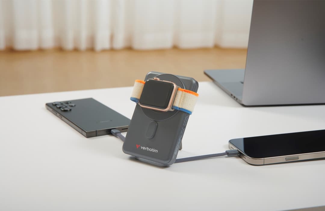 Verbatim Charge 'n' Go 2C Magnetic Wireless Power Bank 5000mAh - Grey - Image 2