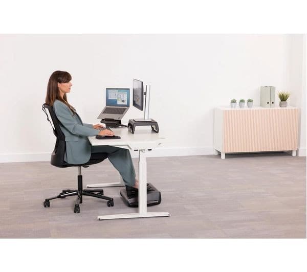 Fellowes Breyta Foot Rest - Black - Image 9