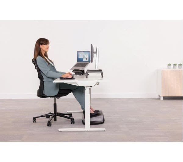 Fellowes Breyta Foot Rest - Black - Image 10
