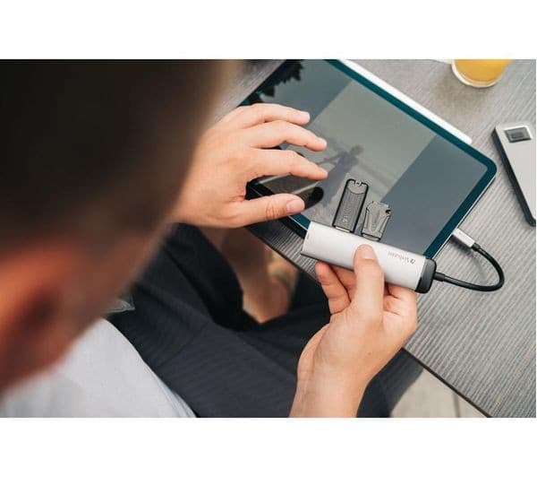 Verbatim 4-Port USB Type-C Hub - Grey - 49140 - Image 3
